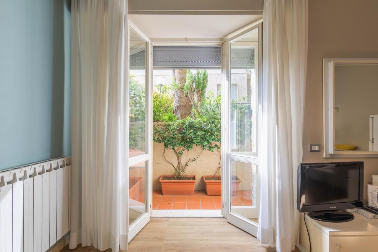 Residence Sole Mare Alaxi Hotels Alassio Exterior foto